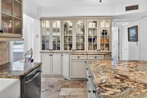 1065 Eden Isle Boulevard #2, St Petersburg FL - photo 9 of 31