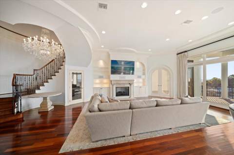1040 Eldorado Avenue, Clearwater Beach FL - photo 15 of 99