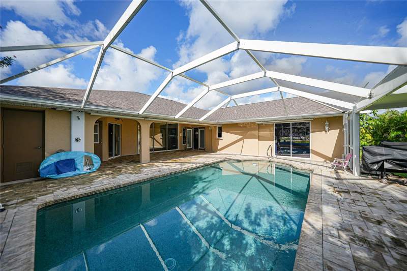 4 bedroom Single Family Residence at 2320 Bendway Drive, Port Charlotte Sec 021, Port Charlotte — photo 4