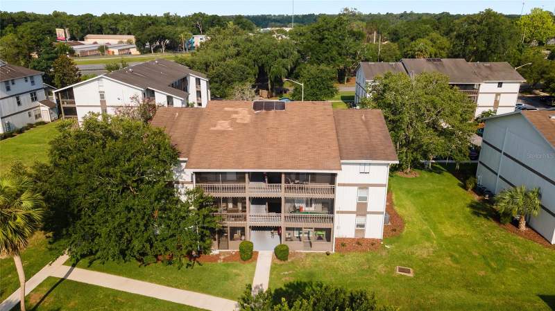 1 bedroom Condominium at 6519 W Newberry Road #1210, Oaks, Gainesville — photo 3