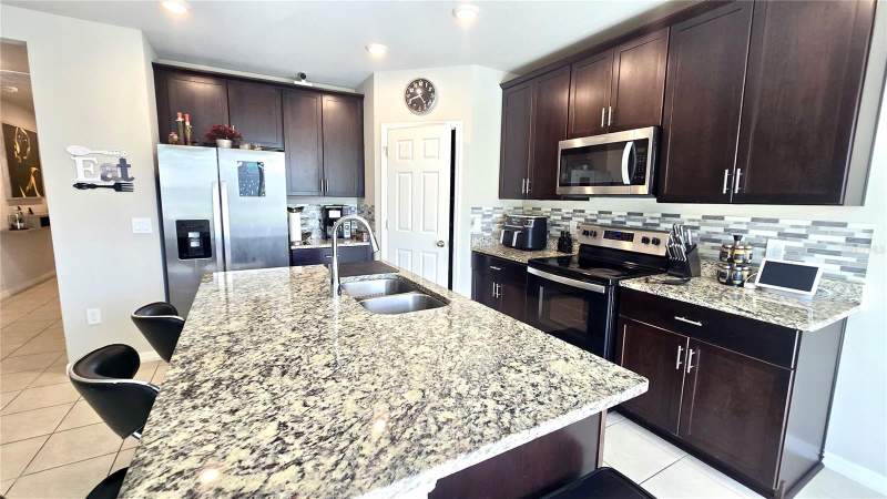 3 bedroom Single Family Residence at 909 Cambridge Drive, Lucerne Park Reserve, Winter Haven — photo 5