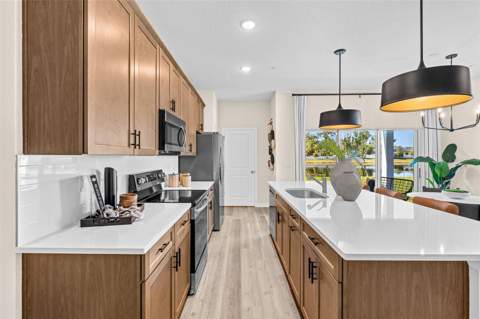4923 Winding River Road, Orlando FL - photo 8 of 44