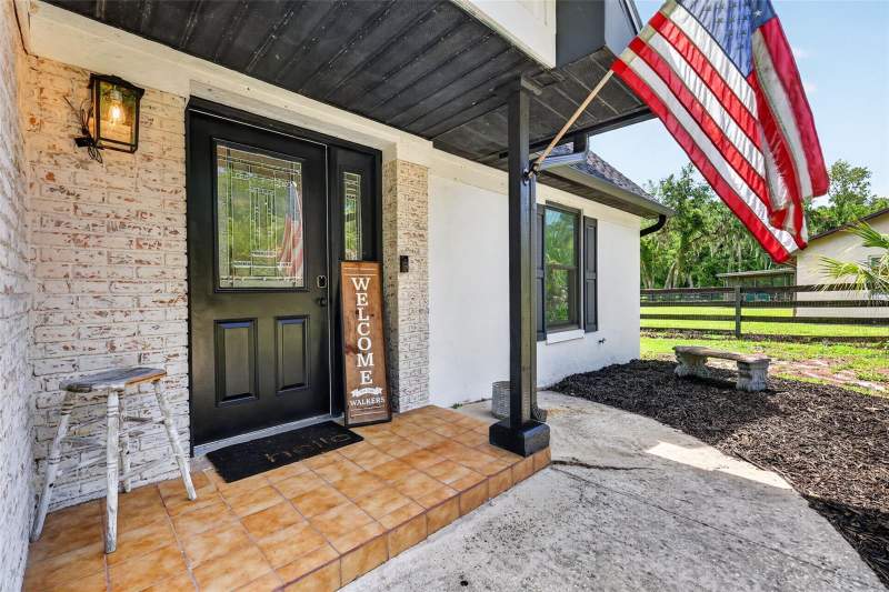 4 bedroom Single Family Residence at 32589 OKALOOSA TRAIL, NORTH HARBOR ACRES, SORRENTO — photo 2