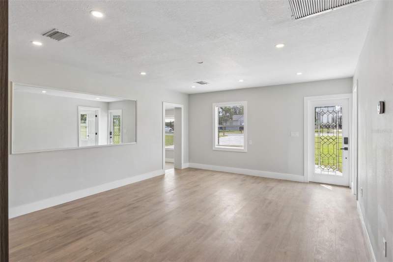 4 bedroom Single Family Residence at 2555 Maple Avenue, Woodland Park, Lake Wales — photo 3