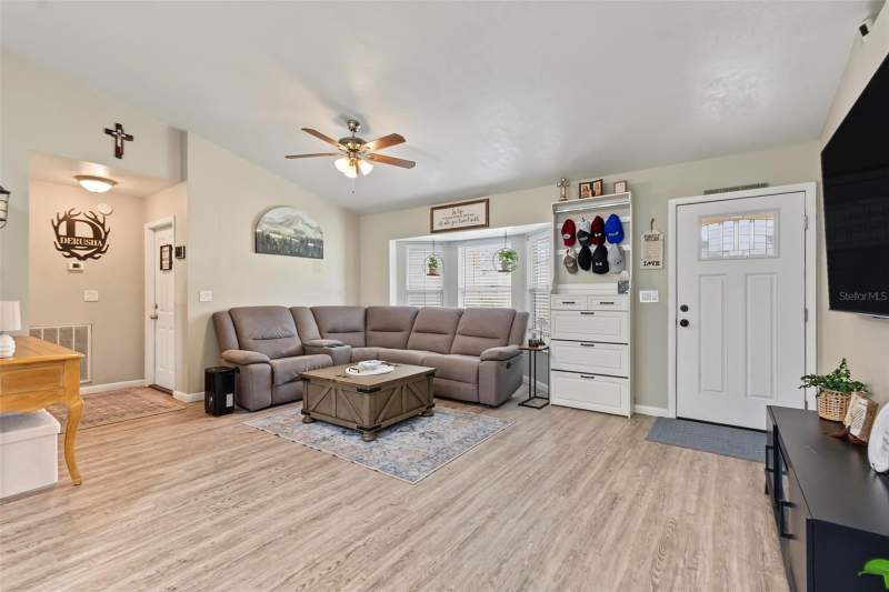 3 bedroom Single Family Residence at 8426 SE 156th Street, Orange Blossom Hills 10, Summerfield — photo 4