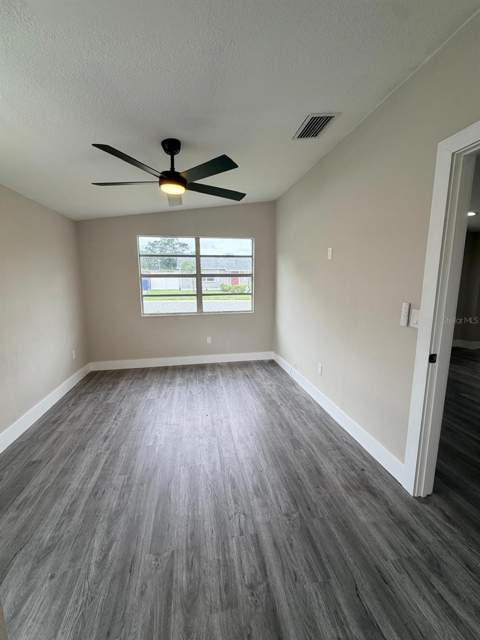 4112 Mesa Drive, New Port Richey FL - photo 12 of 25