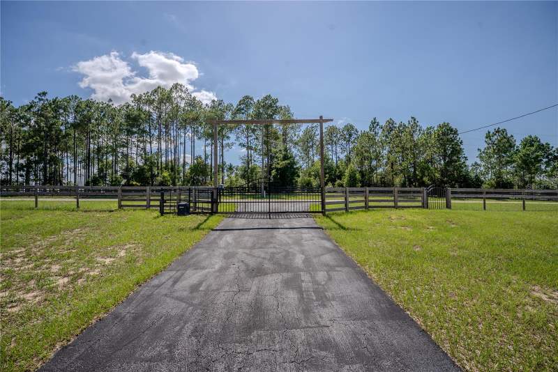 2 bedroom Single Family Residence at 13011 Hidden Ridge Lane, Acreage & Unrec, Clermont — photo 5