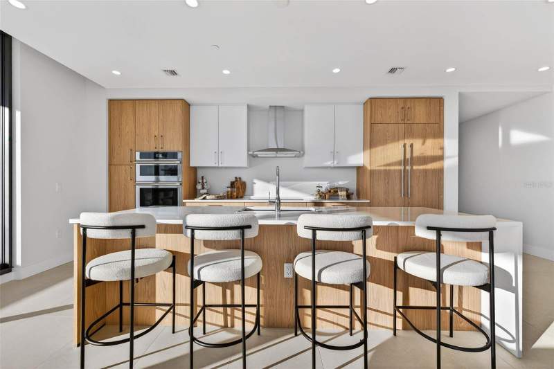 3 bedroom Condominium at 275 1st Ave S #2706, Art House, St Petersburg — photo 4