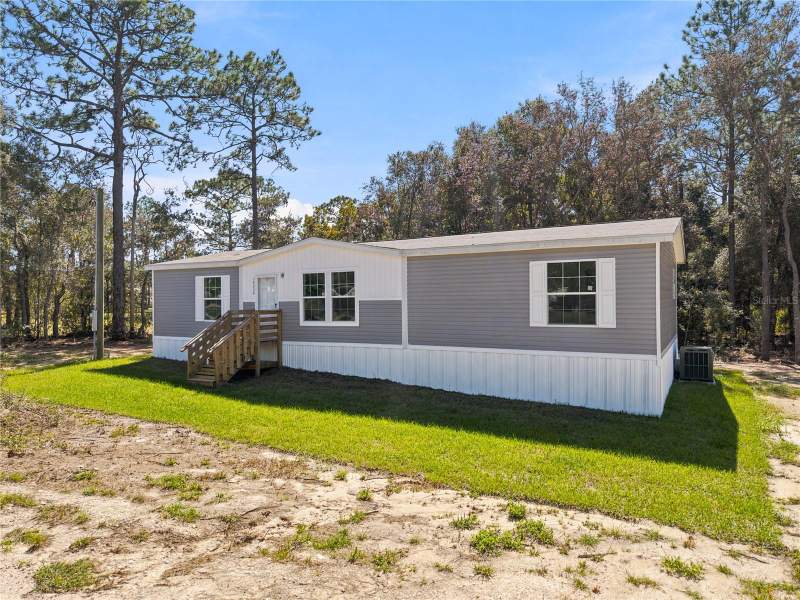 3 bedroom Manufactured Home at 14330 SE 28th Street, Williston Highlands Unit 5 Replat, Morriston — photo 5