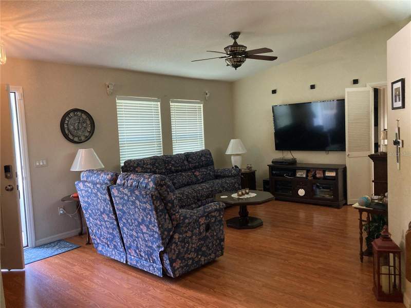 3 bedroom Single Family Residence at 185 Champion Street, Port Charlotte Sec 038, Port Charlotte — photo 4