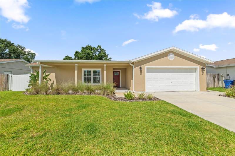 1003 RED OAK CIRCLE home for sale in Heather Lakes