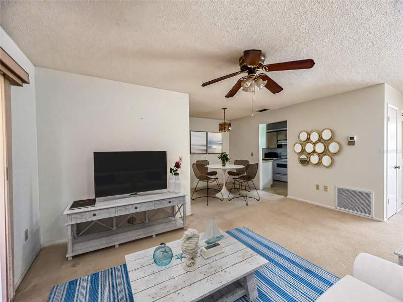 2 bedroom Condominium at 4205 34th Avenue Drive, Cortez Villas Condo 7 Ph A, Bradenton — photo 2