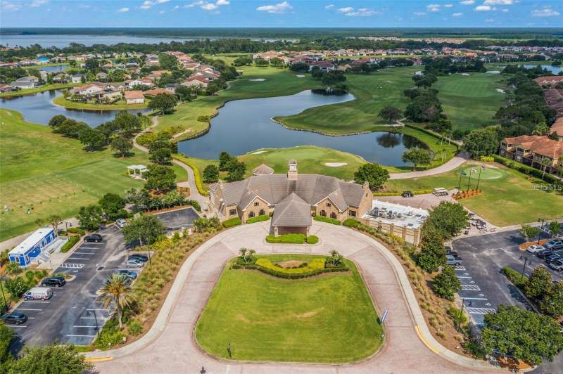 4 bedroom Single Family Residence at 10736 Mere Parkway, Eagle Creek Ph 01A, Orlando — photo 2