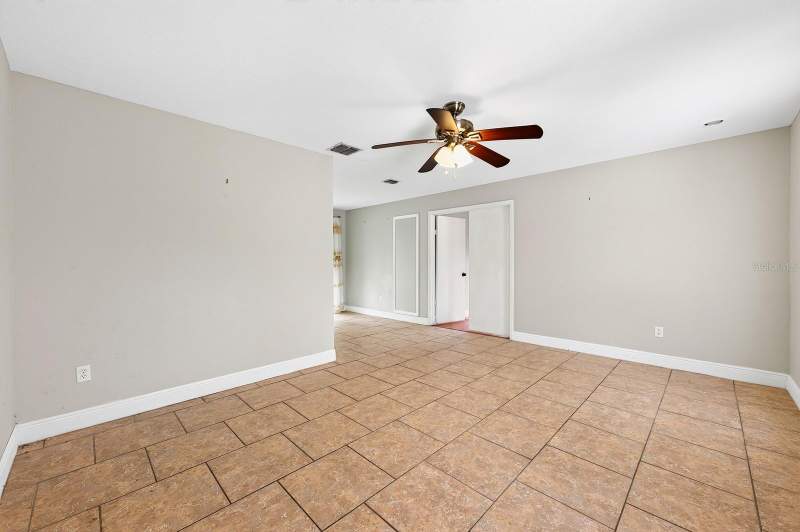 4 bedroom Single Family Residence at 6045 Wedgewood Circle, Wedgewood Village, Orlando — photo 3