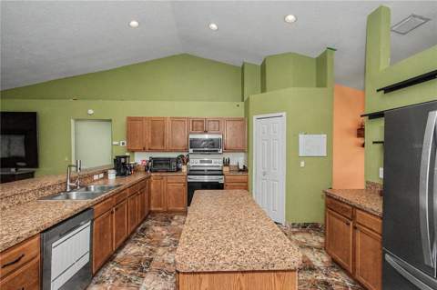 8137 SW 138th Street Road, Ocala FL - photo 6 of 6