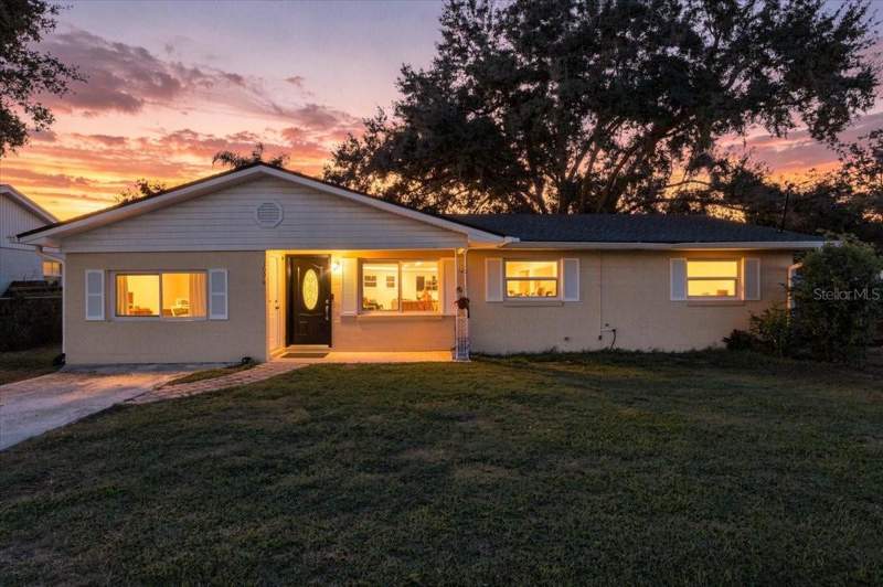 4 bedroom Single Family Residence at 1096 Carefree Cove Drive, Carefree Cove, Winter Haven — photo 4