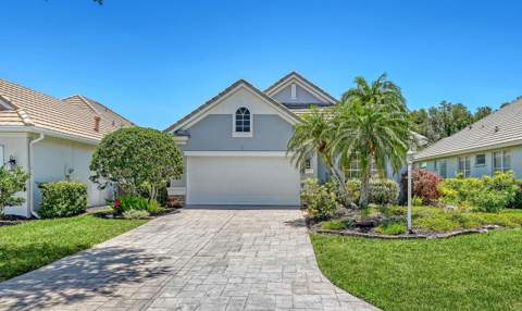 7823 Heritage Classic Court, Lakewood Ranch FL - photo 6 of 74