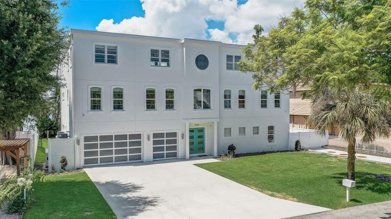 6 bedroom Single Family Residence at 9940 Lone Tree Lane, Cypress Shores First Add, Orlando — photo 2