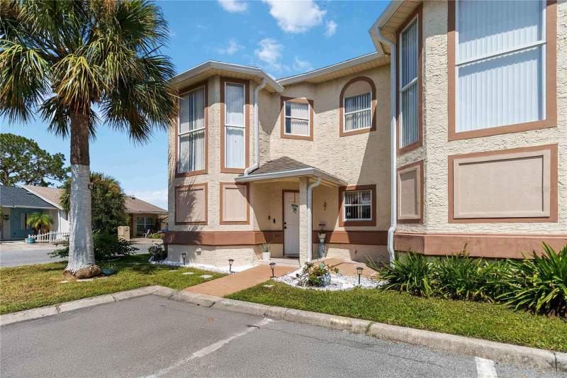 2 bedroom Townhouse at 211 Dawn Court, Emerald Garden At Bvl, Kissimmee — photo 2
