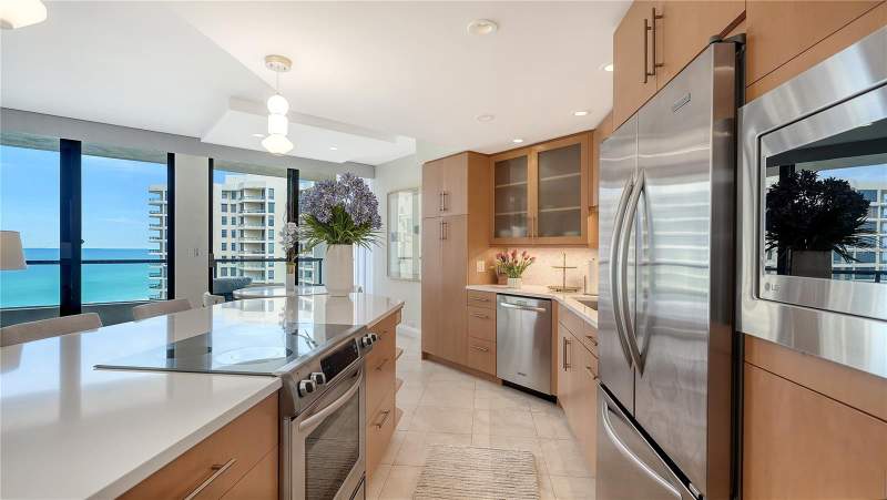 2 bedroom Condominium at 1211 Gulf Of Mexico Drive #603, Promenade, Longboat Key — photo 5