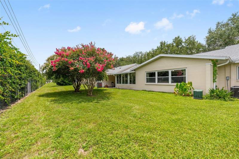 2 bedroom Villa at 8555 SW 93rd Street #C, On Top Of The World, Ocala — photo 4