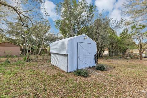 606 Third Avenue, Lady Lake FL - photo 8 of 39