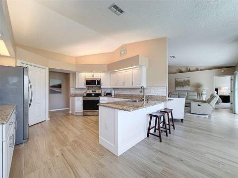 9428 Apple Dumpling Court, Weeki Wachee FL - photo 9 of 36