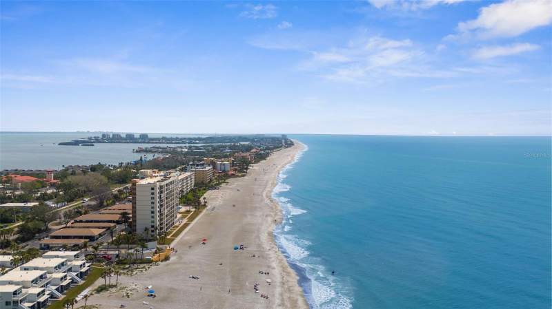 1 bedroom Condominium at 600 Sutton Place #101B, Sutton Place, Longboat Key — photo 3