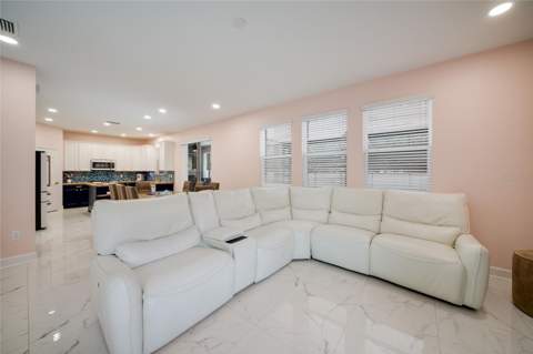 5815 Arbor Wood Court, Bradenton FL - photo 13 of 66