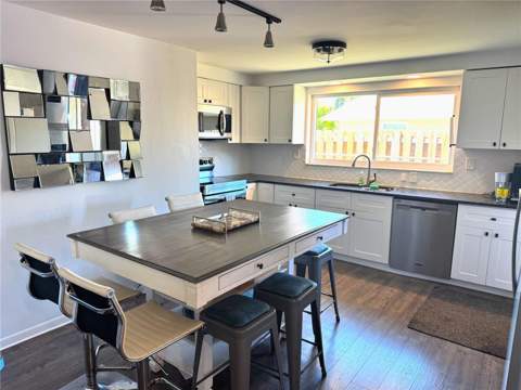 6550 3rd Avenue, St Petersburg FL - photo 7 of 18