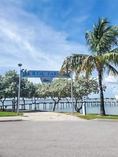 315 Medallion Boulevard #F, Madeira Beach FL - photo 22 of 25
