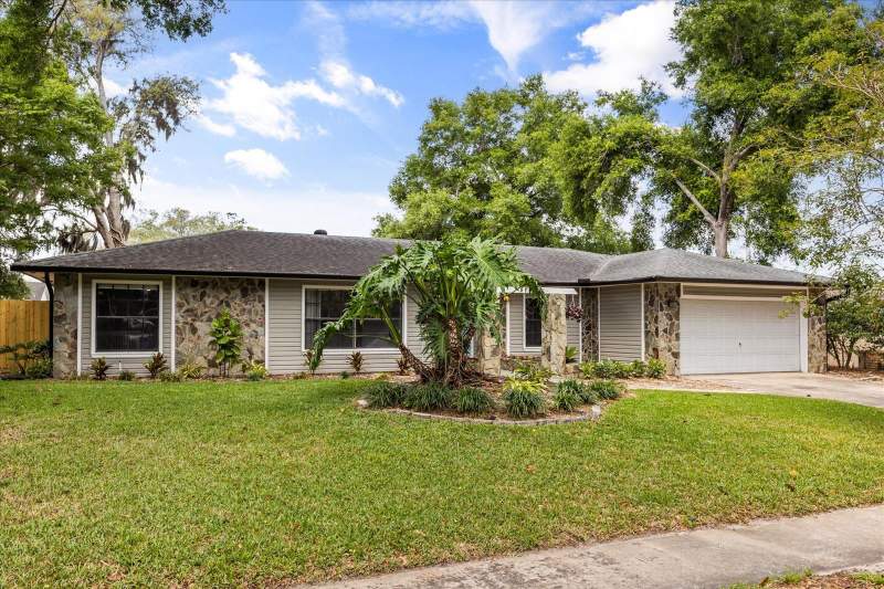 3 bedroom Single Family Residence at 817 E HARBOUR COURT, HARBOUR HIGHLANDS, OCOEE — photo 2