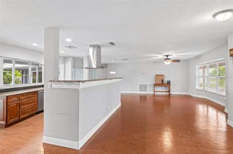 4301 50th Terrace, St Petersburg FL - photo 12 of 38