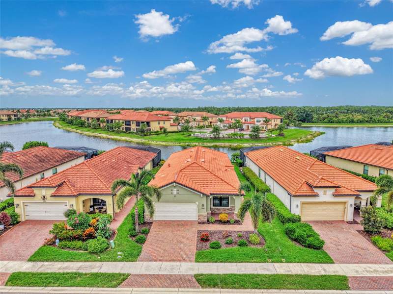 2 bedroom Single Family Residence at 10065 Cozy Grove Drive, Sarasota National Ph 6 & 7, Venice — photo 2