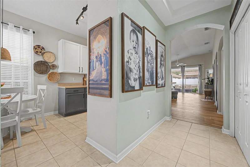2 bedroom Villa at 19309 Weymouth Drive, Oakstead Prcl 06 Unit 01 Prcl 07, Land O Lakes — photo 3
