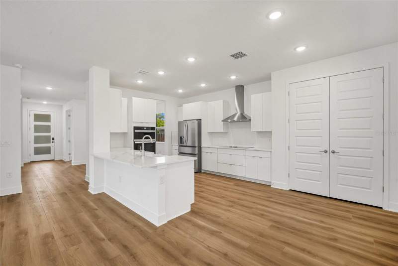 4 bedroom Single Family Residence at 3108 W Ballast Point Boulevard, Ballast Point, Tampa — photo 5