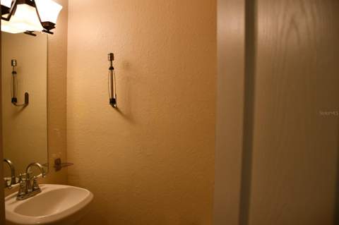5062 NW 44th Lane #107, Gainesville FL - photo 7 of 18