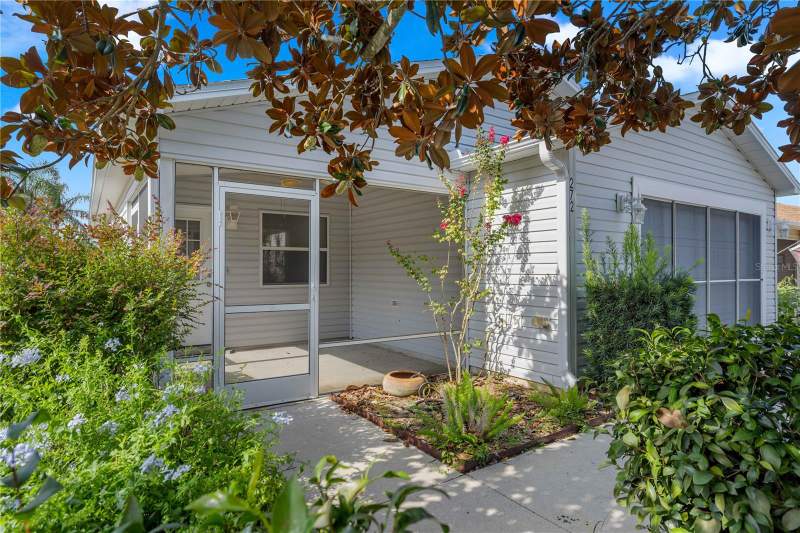 2 bedroom Villa at 272 Emmalee Place, The Villages, The Villages — photo 2