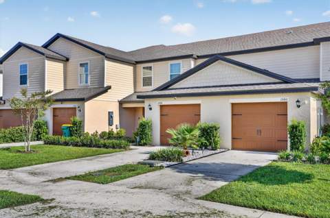 1556 Wynford Circle, Tavares FL - photo 6 of 45