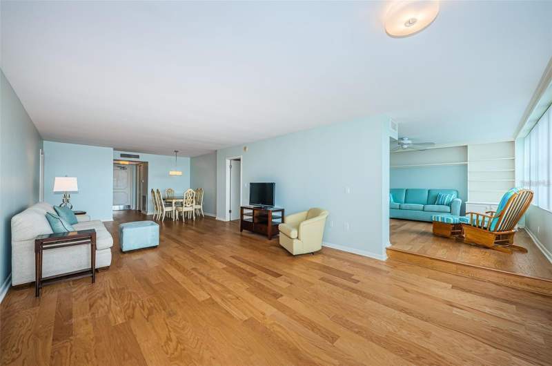 2 bedroom Condominium at 5130 Brittany Drive #202, Bayway Isles Point Brittany Three, St Petersburg — photo 5