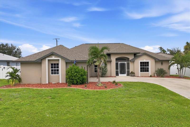 4 bedroom Single Family Residence at 23108 August Avenue, Port Charlotte Sec 015, Port Charlotte — photo 5