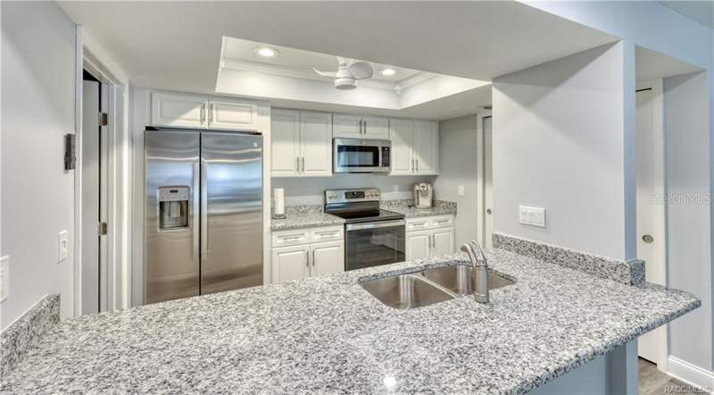 2 bedroom Single Family Residence at 85 Golfview Drive, Homosassa, Homosassa — photo 5