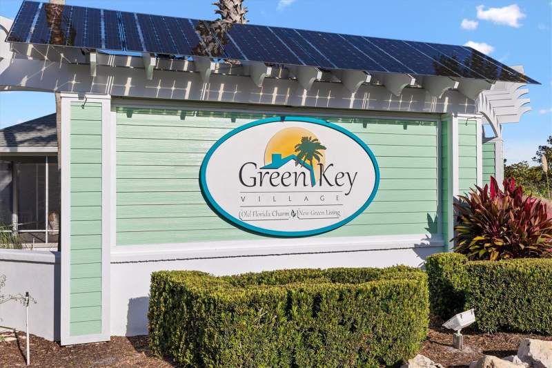 3 bedroom Single Family Residence at 1052 Sugar Loaf Key Loop, Green Key Village, Lady Lake — photo 2