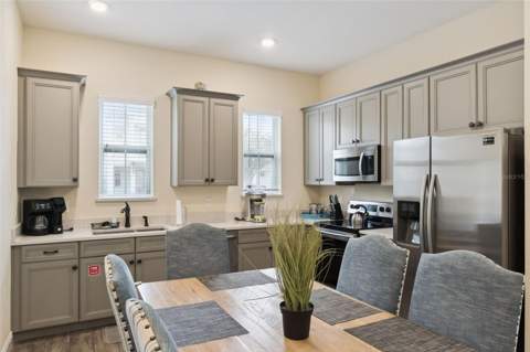 8060 Dreamsicle Drive, Kissimmee FL - photo 6 of 6