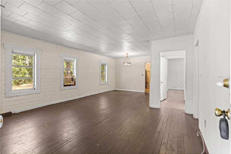 2 bedroom Single Family Residence at 2917 NE 14th Avenue, Ocala, Ocala — photo 3