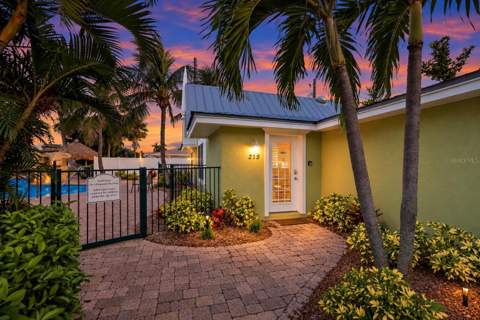 215 67th Street #6, Holmes Beach FL - photo 6 of 6