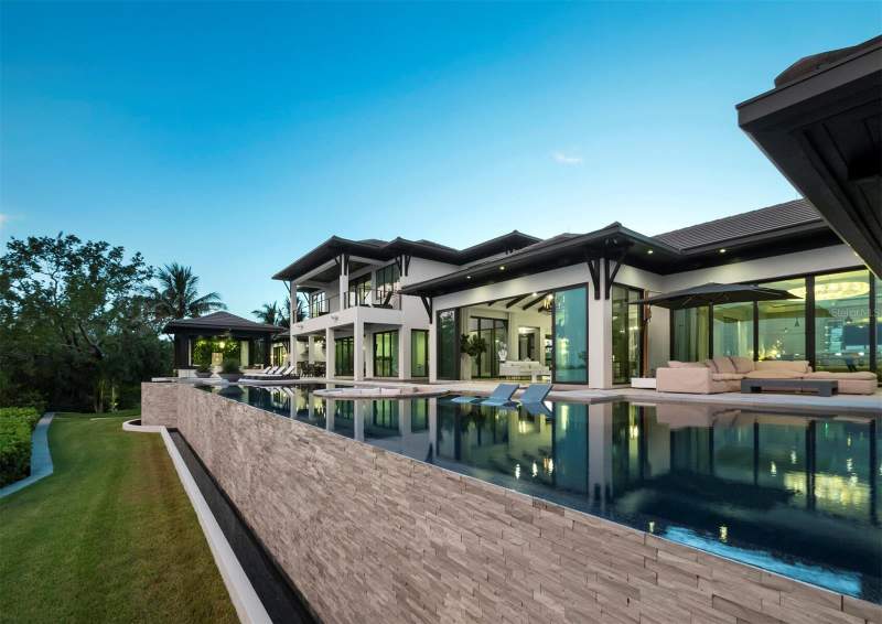 4 bedroom Single Family Residence at 3799 Flamingo Avenue, Bay Island, Sarasota — photo 3