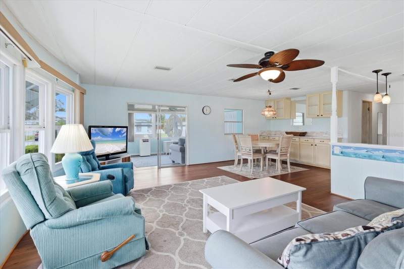 2 bedroom Mobile Home at 1003 45th Avenue Drive, Tidevue Estates First Add, Ellenton — photo 4