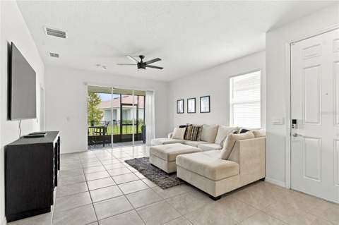 8514 Bold Cypress Lane, Wesley Chapel FL - photo 7 of 48