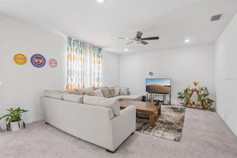 4 bedroom Single Family Residence at 9963 Sunrise View Court, Williams Pointe, Seffner — photo 5